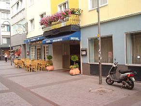 Hotel Engelbertz - Yggotel Pirol